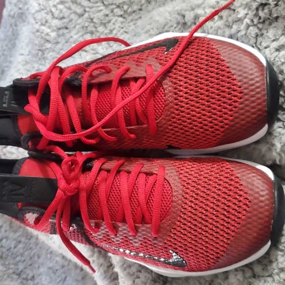 Nike Lebron BRAND NEW NEVER WORN - Picture 4 of 4